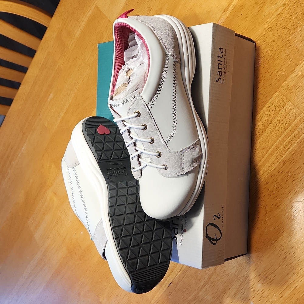 NEW Sanita Women's O2 Life-Revive sz 6.5-7 EU38